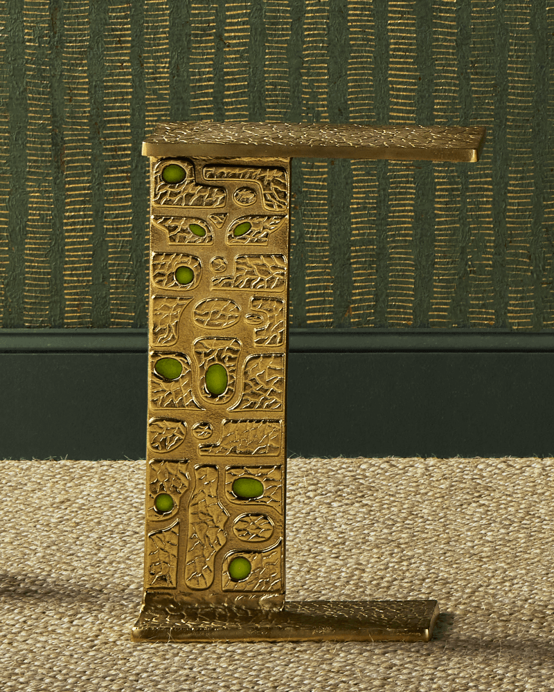 Furniture-Currey-4000-0197