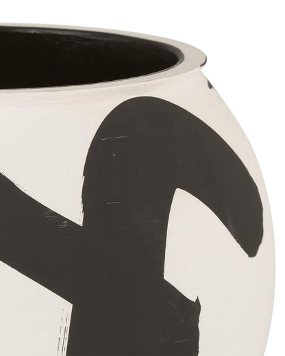 Currey and Company Kenzo Medium Vase