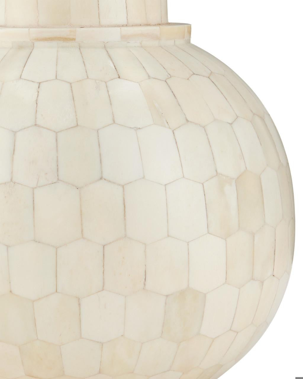 Furniture-Currey-3000-0307