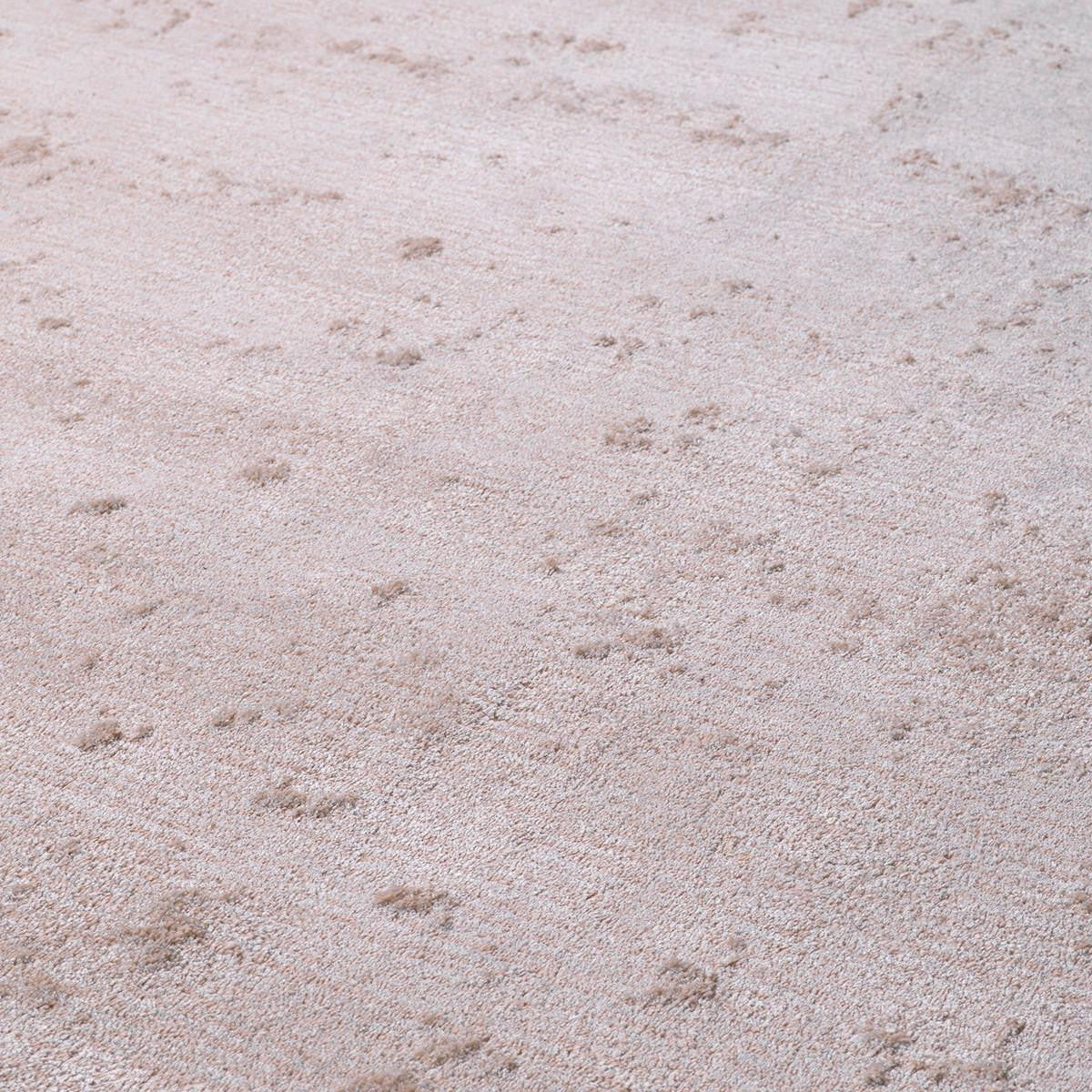 Eichholtz Liam Carpet, Silver Sand, 118.11"L x 157.48"W (112240 YV0J03YT2H)
