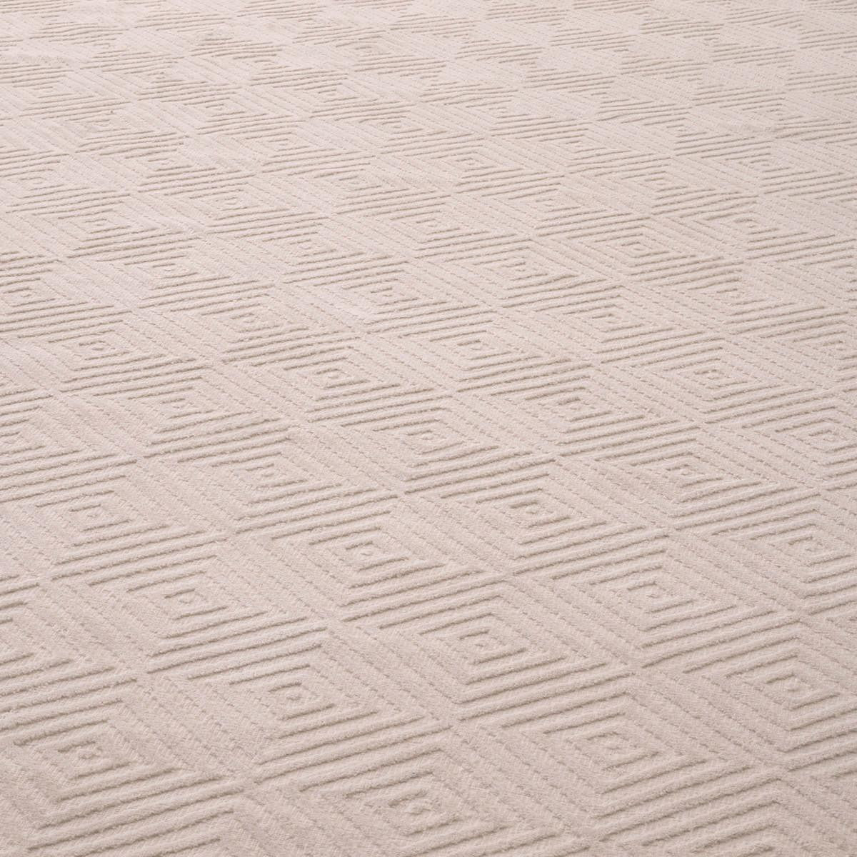 Eichholtz Linara Outdoor Carpet, Beige, 118.11"L x 157.48"W (117032 YV0J041QVE)