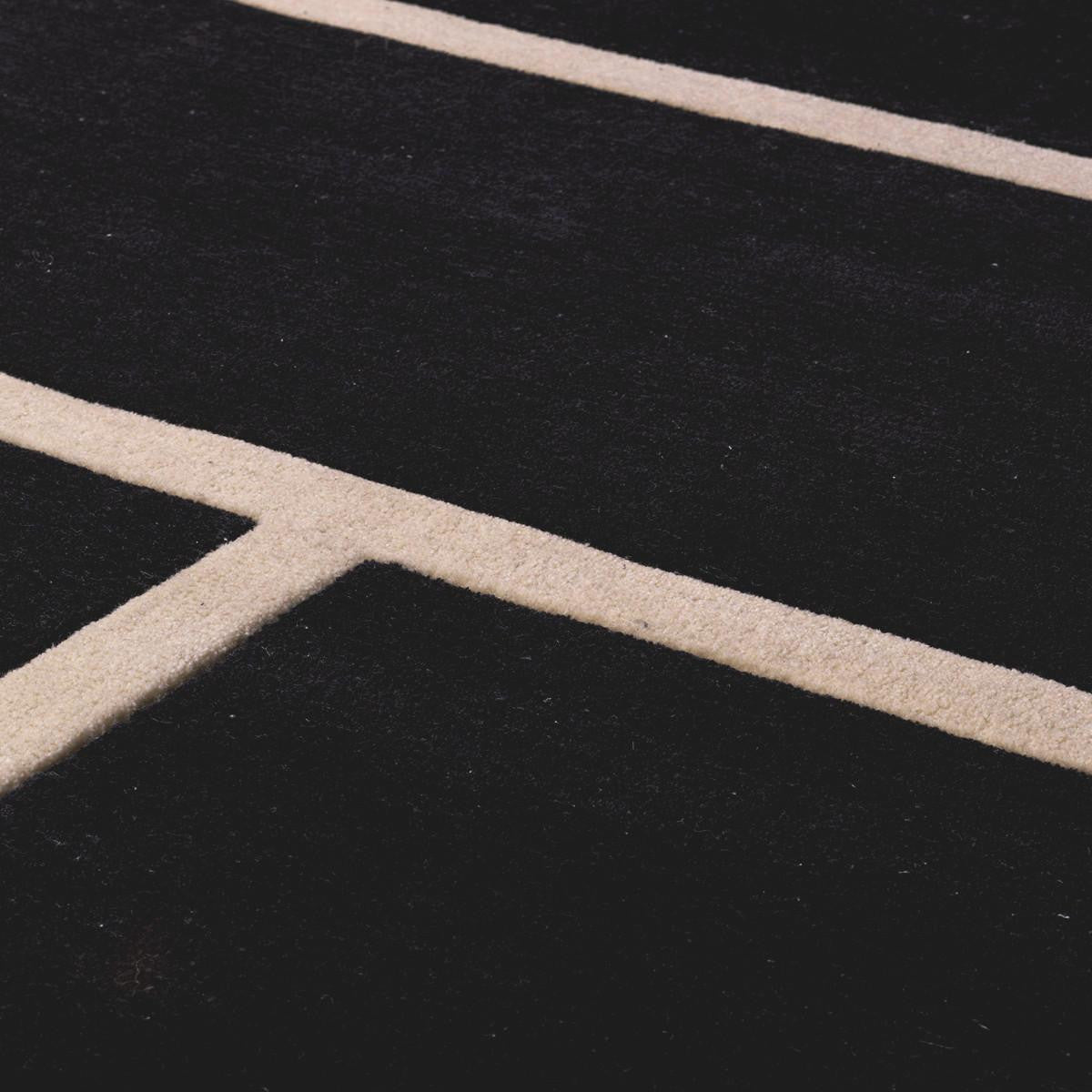Eichholtz Omar Carpet, Black, Off-White, 118.11"L x 157.48"W (115826 YV0J03YT2M)
