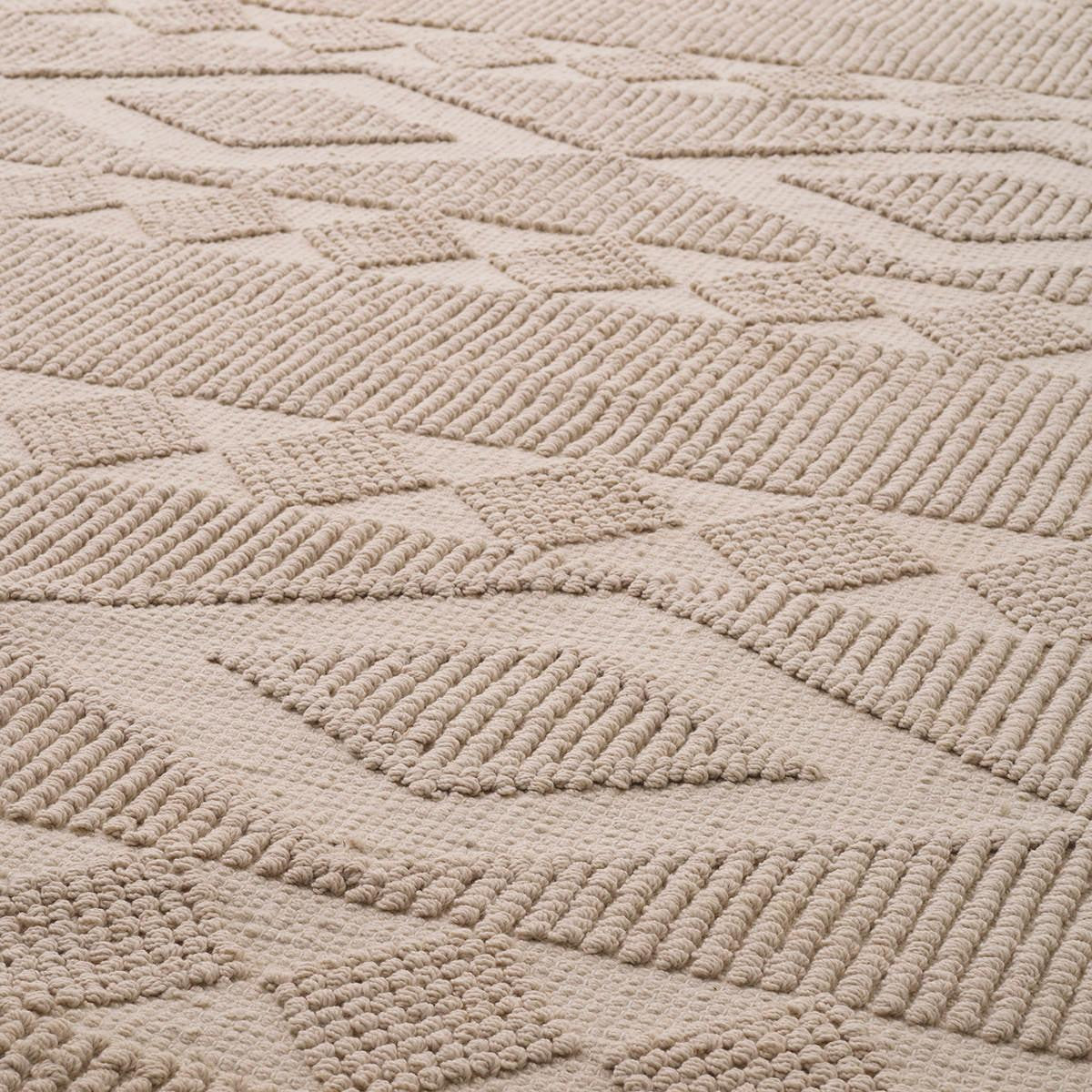 Eichholtz Romari Outdoor Carpet, Beige, 118.11"L x 157.48"W (117033 YV0J041QVG)