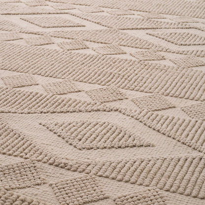 Eichholtz Romari Outdoor Carpet, Beige, 118.11"L x 157.48"W (117033 YV0J041QVG)