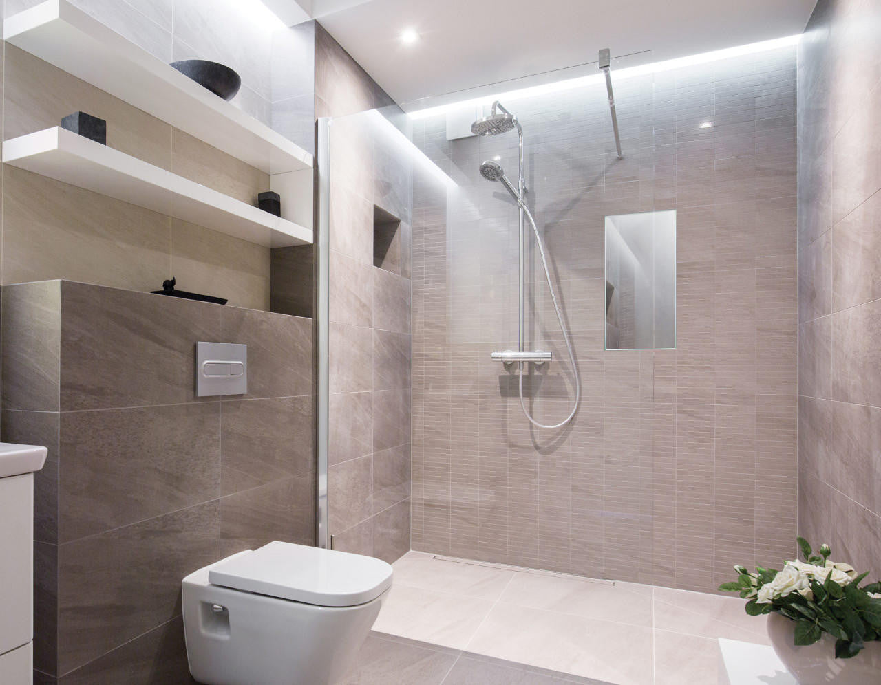 Electric Mirror Aqua Fog-Free Mirror, Clear, 11.75"H x 11.75"W x 0.56"D (INS-1111 YUU6011Y4K)