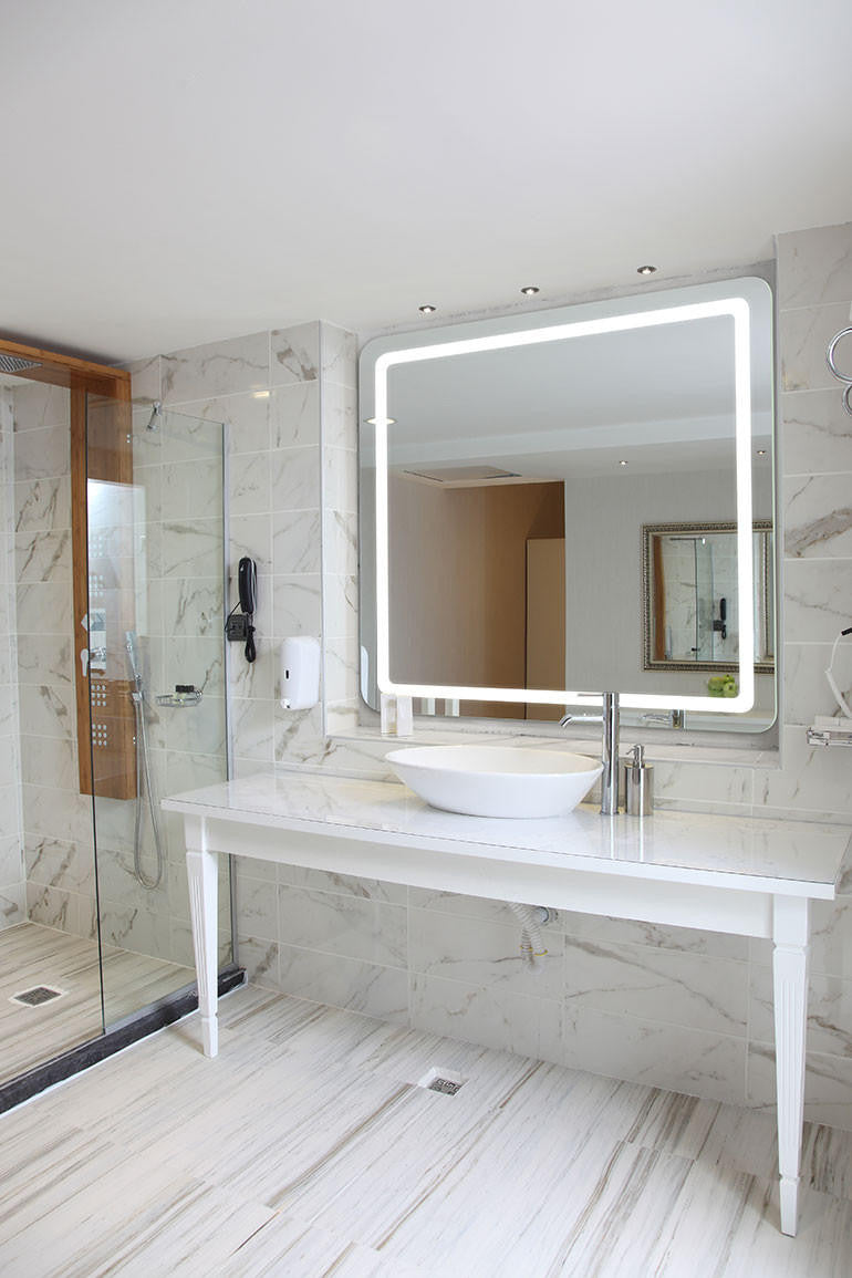 Electric Mirror Aria Lighted Mirror, Ava Technology, Integrated LED, Clear, 36"H x 48"W x 1.75"D (ARI-4836-AE YUU6011X4Y)