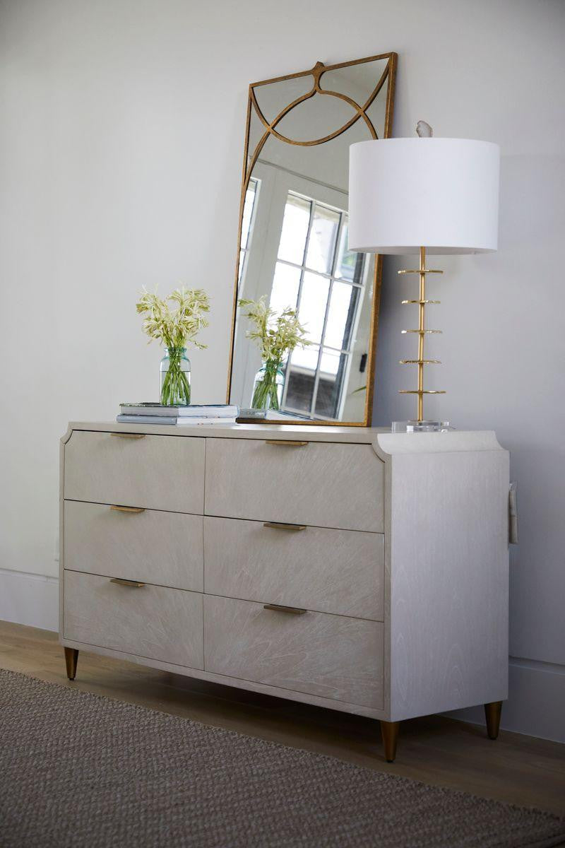 Gabby Chiri Chest