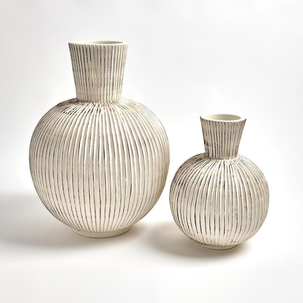 Global Views Furrow Sphere Small Vase