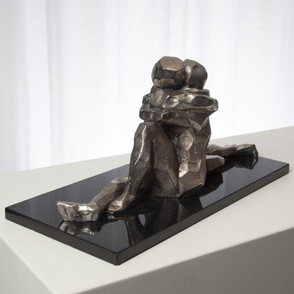 Global Views Gittin It On Sculpture