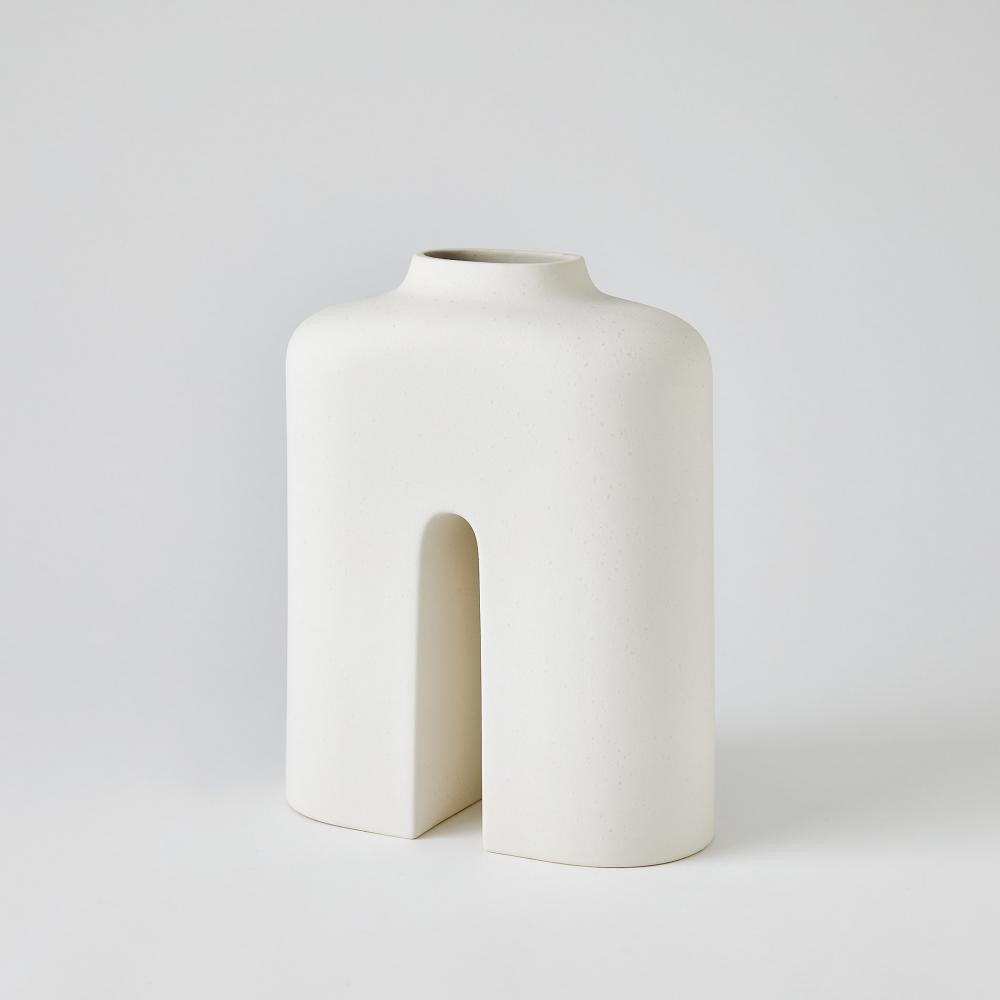 Global Views Guardian Large White/Cream Vase