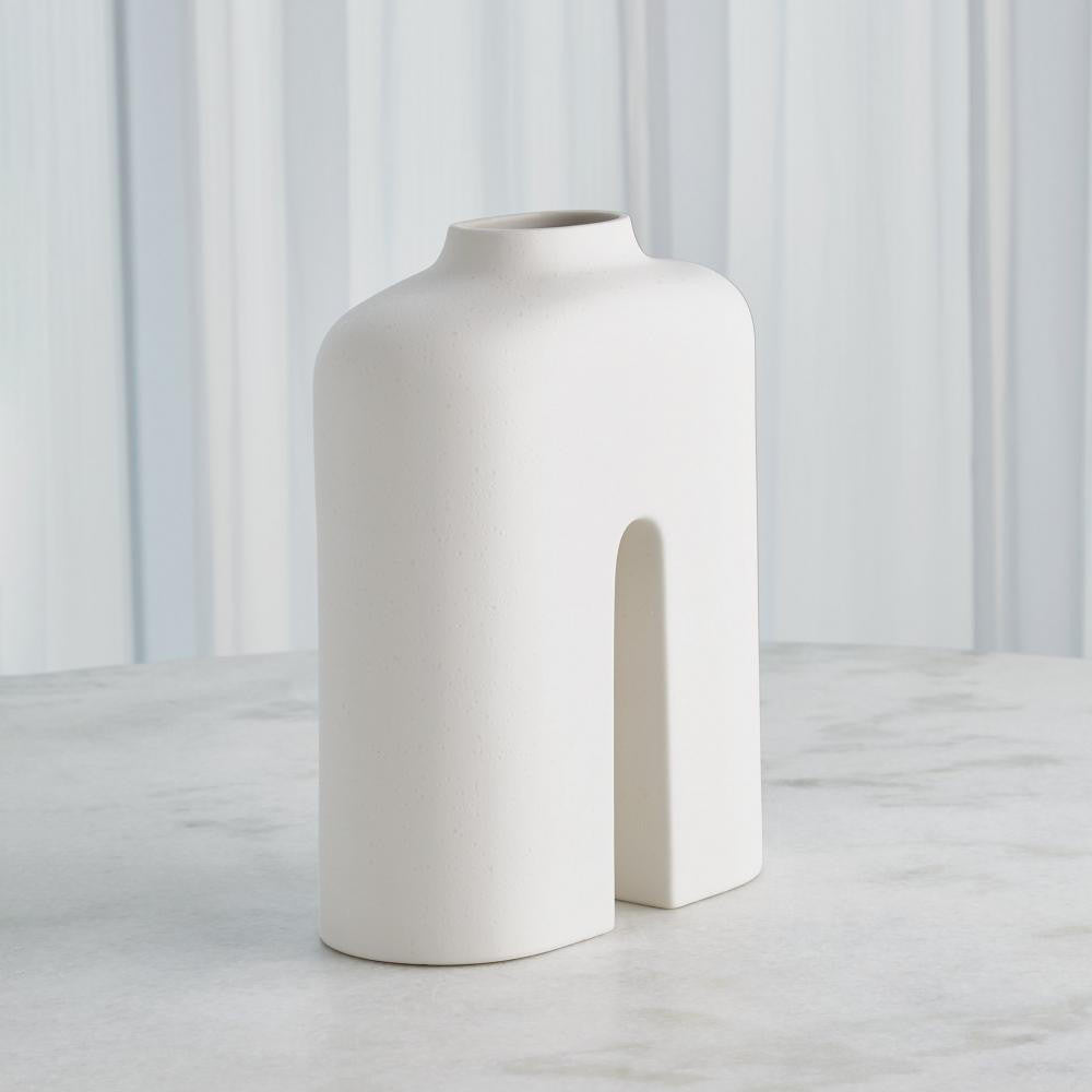 Global Views Guardian Large White/Cream Vase