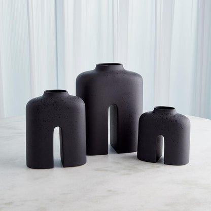 Global Views Guardian Medium Black Vase