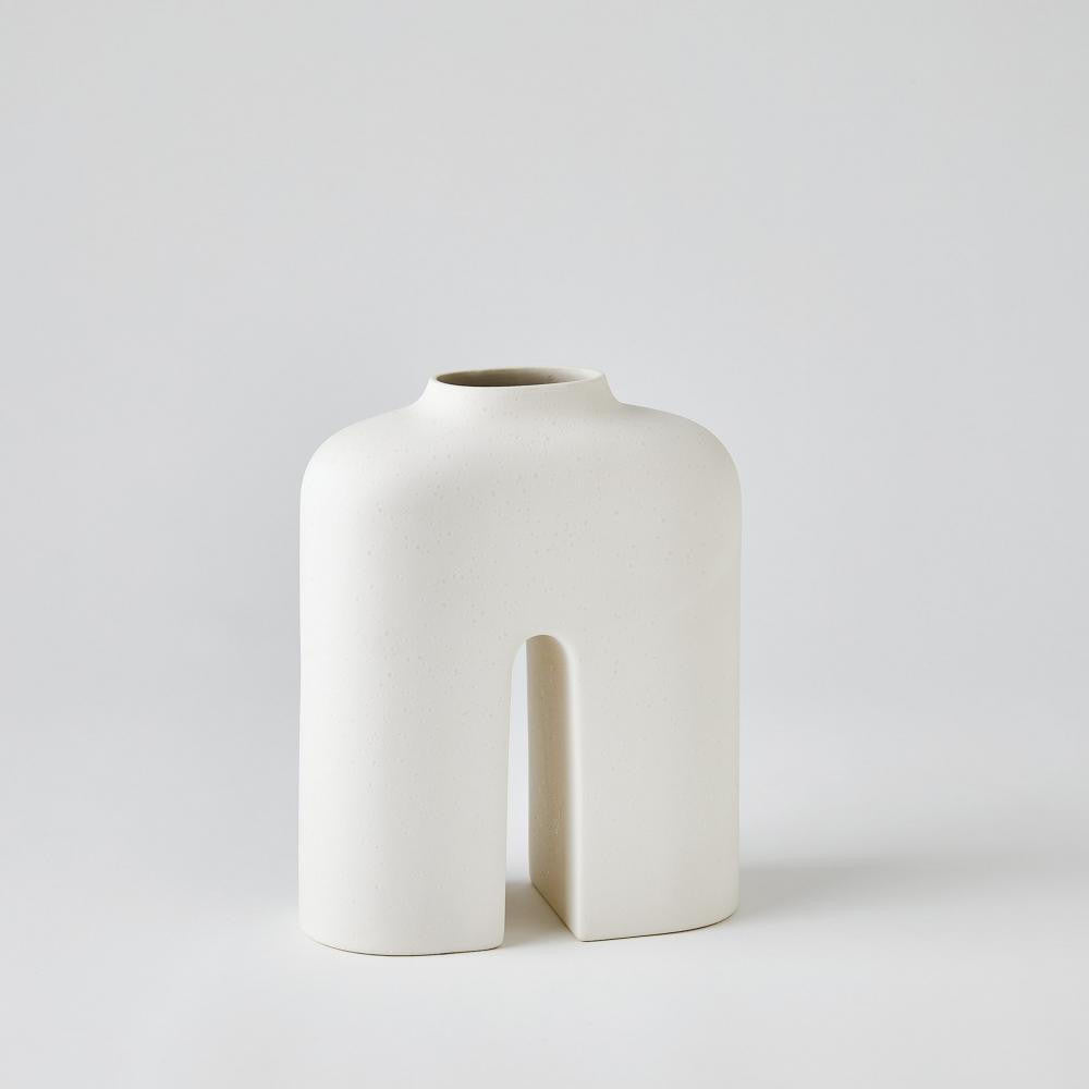 Global Views Guardian Medium White/Cream Vase