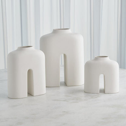Global Views Guardian Medium White/Cream Vase