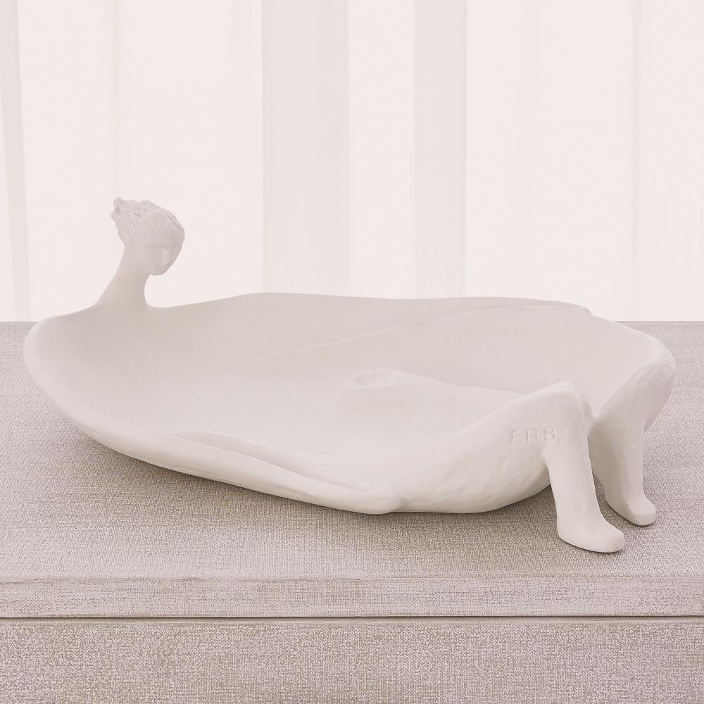 Global Views La Femme Baignoire White Sculpture