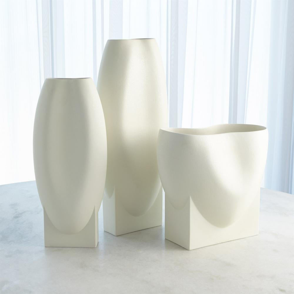 Global Views Orpheus Large Ivory Vase