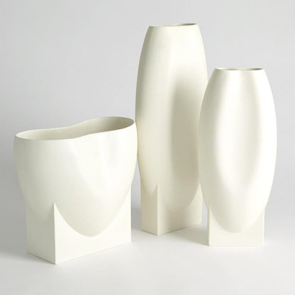 Global Views Orpheus Large Ivory Vase