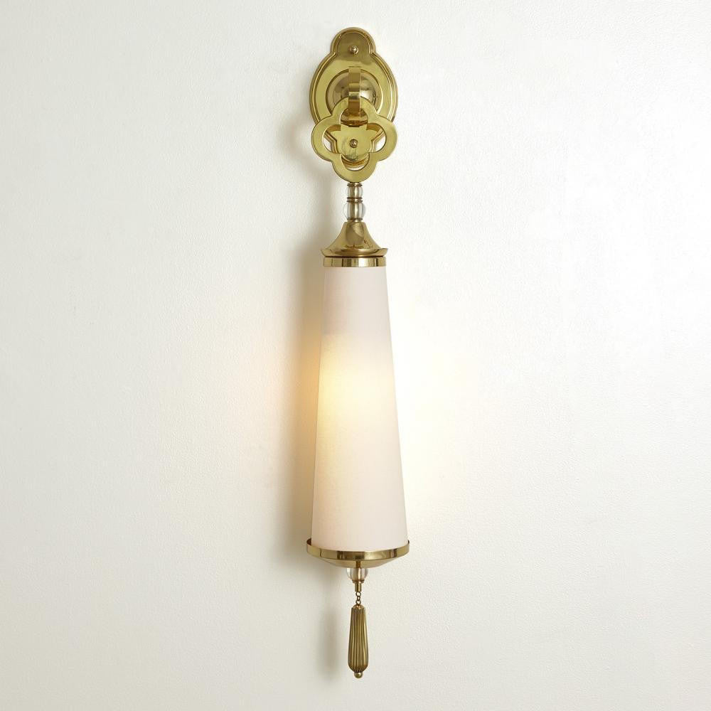 Global Views Quatrefoil Brass Wall Sconce HW