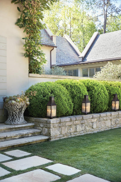 Exterior-Hinkley-HL17461