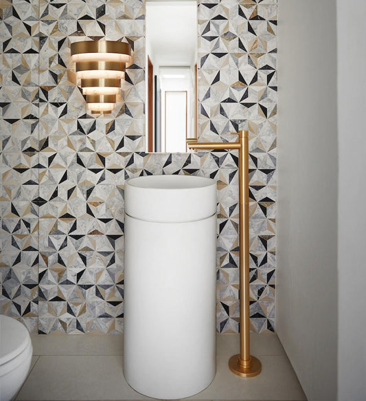 Hinkley Echelon Bathroom Wall Sconce, 1-Light, Brass, 14"H (30180HB 9U68A)