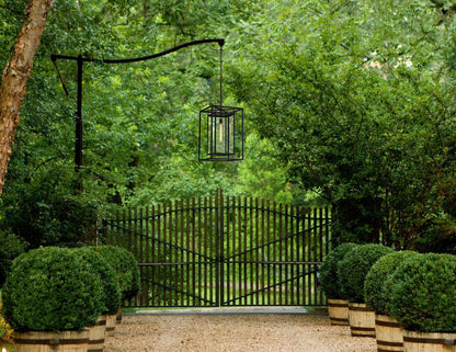 Exterior-Hinkley-HL2592