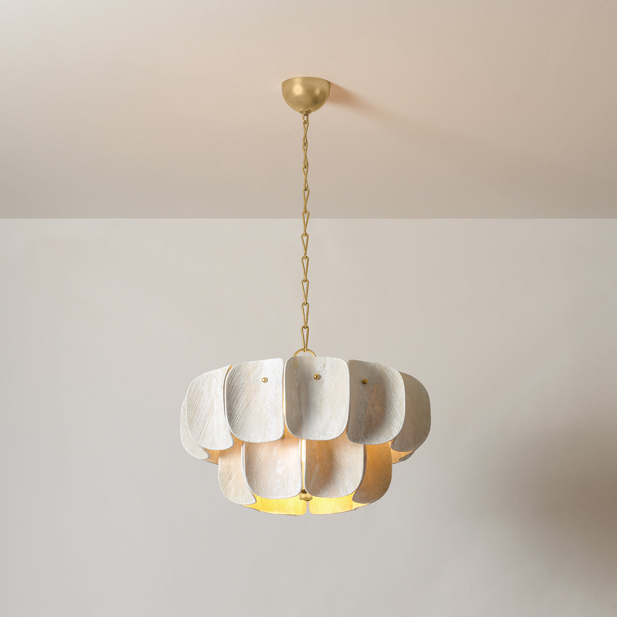 Hudson Valley Amalfi 8-Light Chandelier Vintage Gold Leaf detail view 2