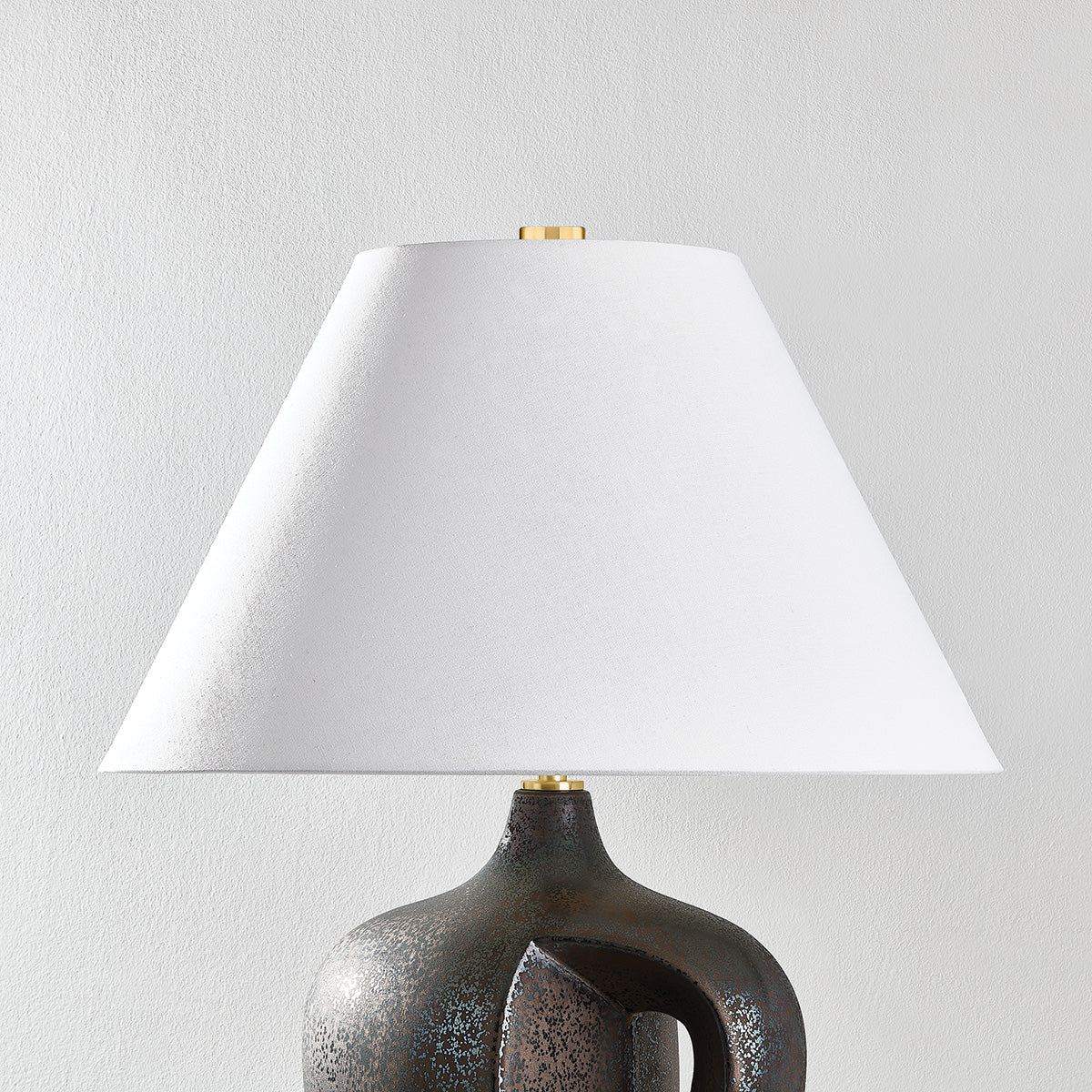 Hudson Valley Avenel Table Lamp Aged Brass/Ceramic Reactive Bronze detail view 2
