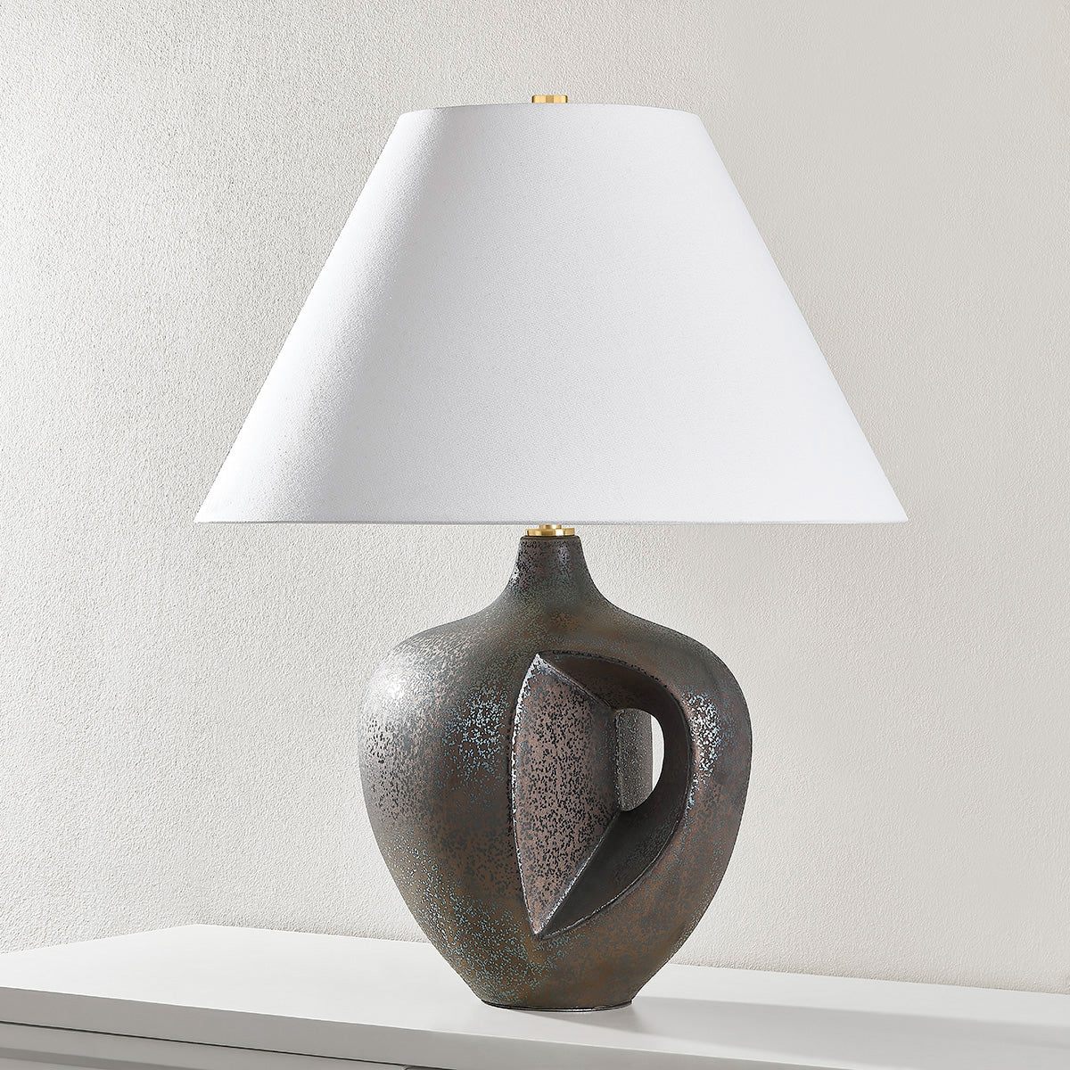 Hudson Valley Avenel Table Lamp Aged Brass/Ceramic Reactive Bronze detail view 4