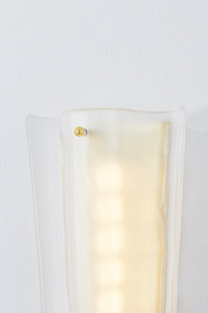 Hudson Valley Baxford Wall Sconce in Aged Brass, room setting 2