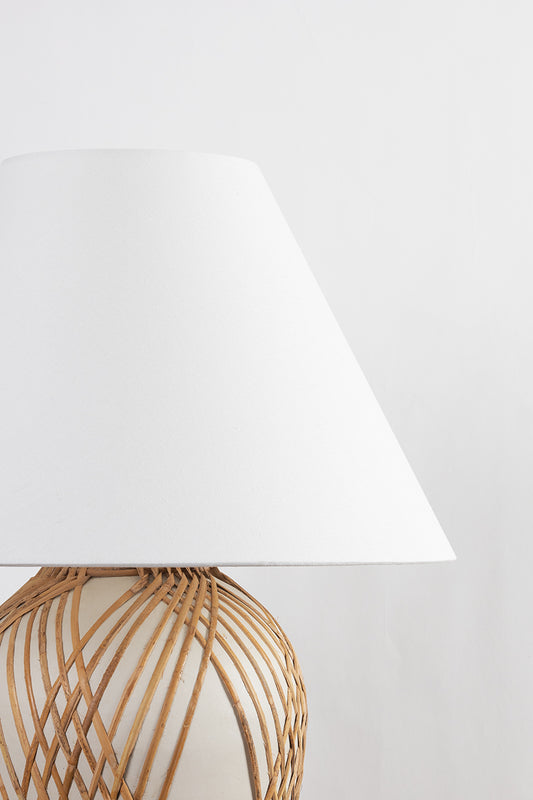 Hudson Valley Bayonne Table Lamp in Vintage Gold Leaf / Ceramic White With Rattan, room setting 1