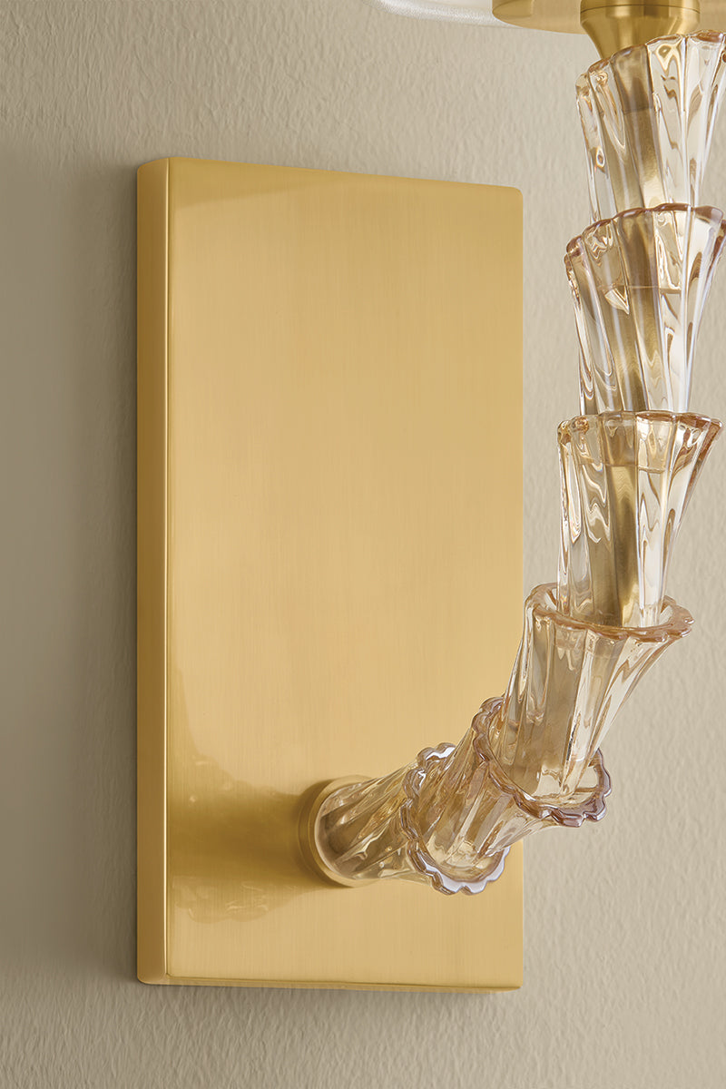 Hudson Valley Calumet Wall Sconce in Aged Brass, room setting 2