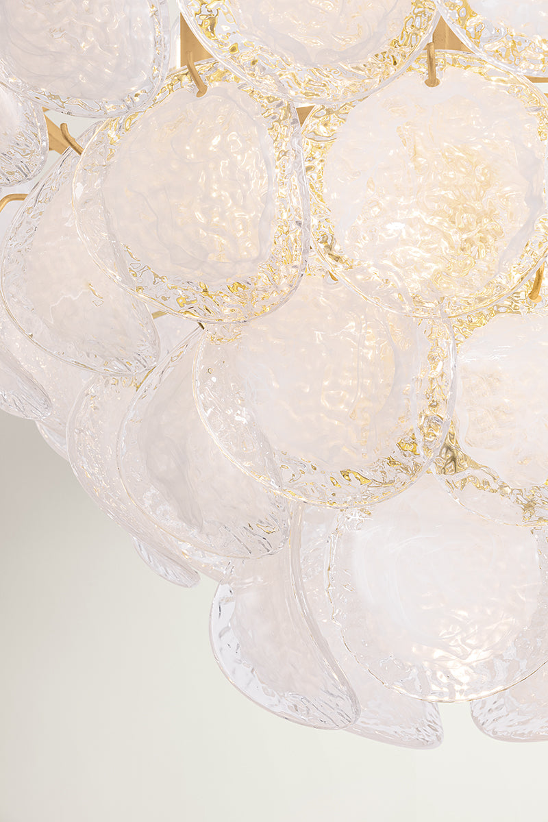 Hudson Valley Cedar Hill 17-Light Chandelier in Vintage Gold Leaf, room setting 2
