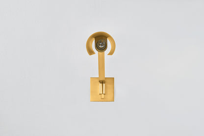 Hudson Valley Douglaston Wall Sconce in Aged Brass / Soft Sand, room setting 1