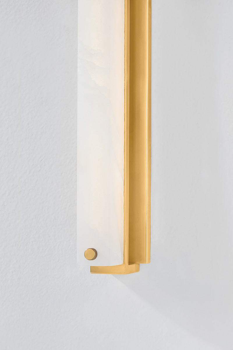 Hudson Valley Edgemere Wall Sconce Aged Brass detail view 4