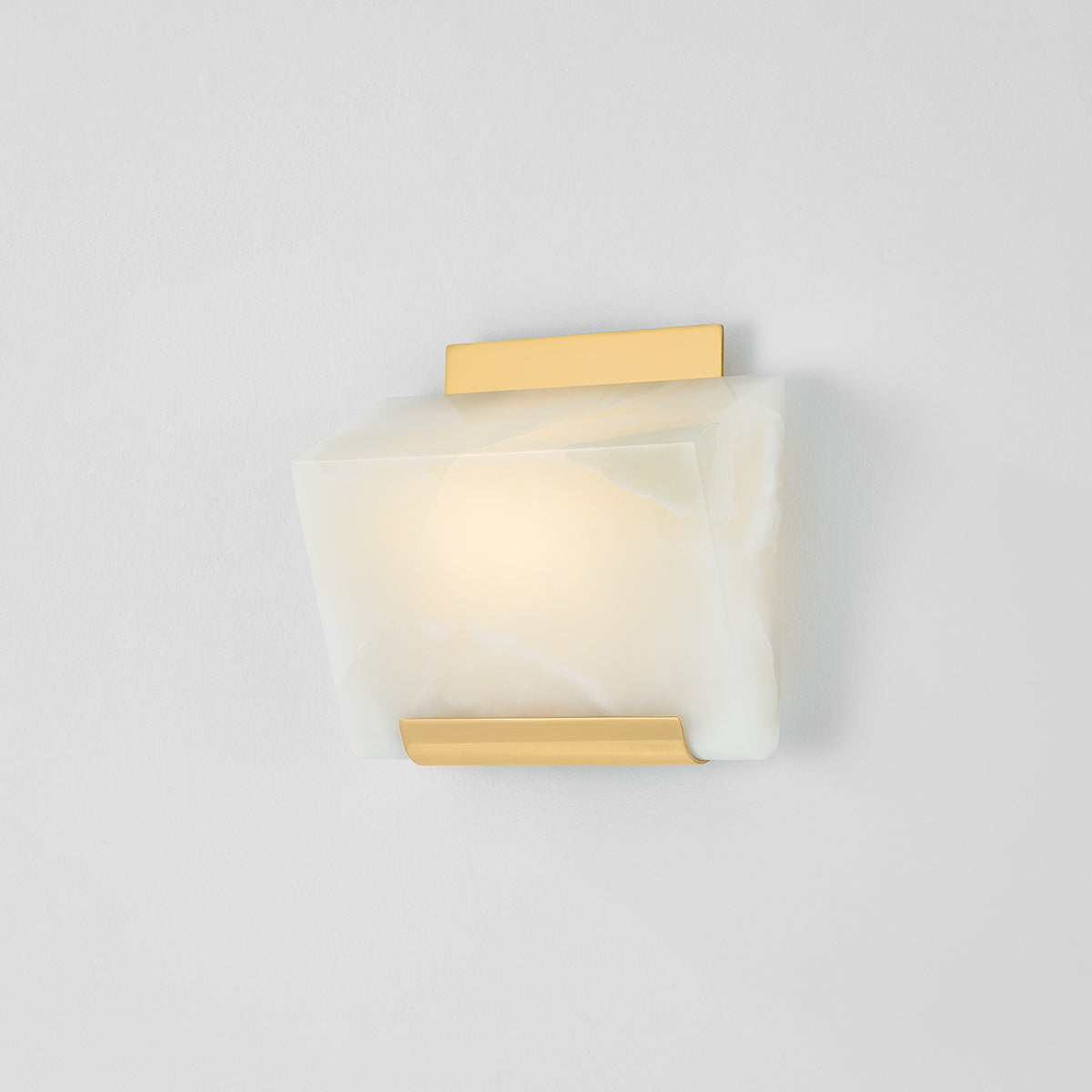 Hudson Valley Fairfield Wall Sconce in Aged Brass, alternate view 2
