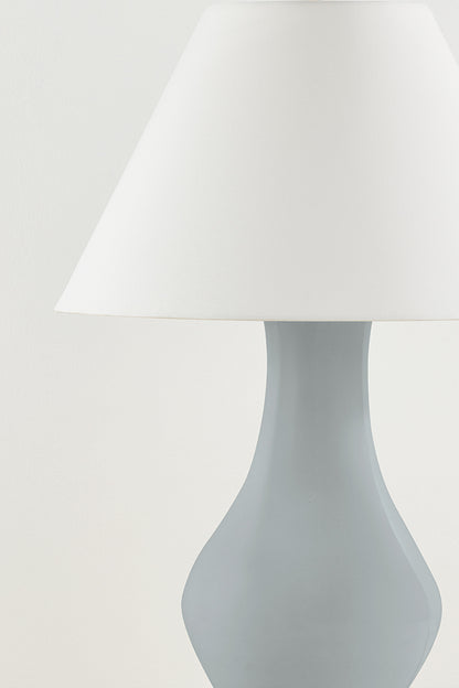 Hudson Valley Hanslope Table Lamp in Aged Brass / Ceramic French Muslin, room setting 1
