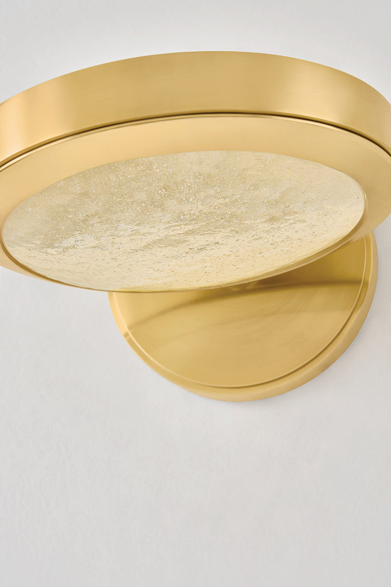 Hudson Valley Harris Wall Sconce in Aged Brass, room setting 3