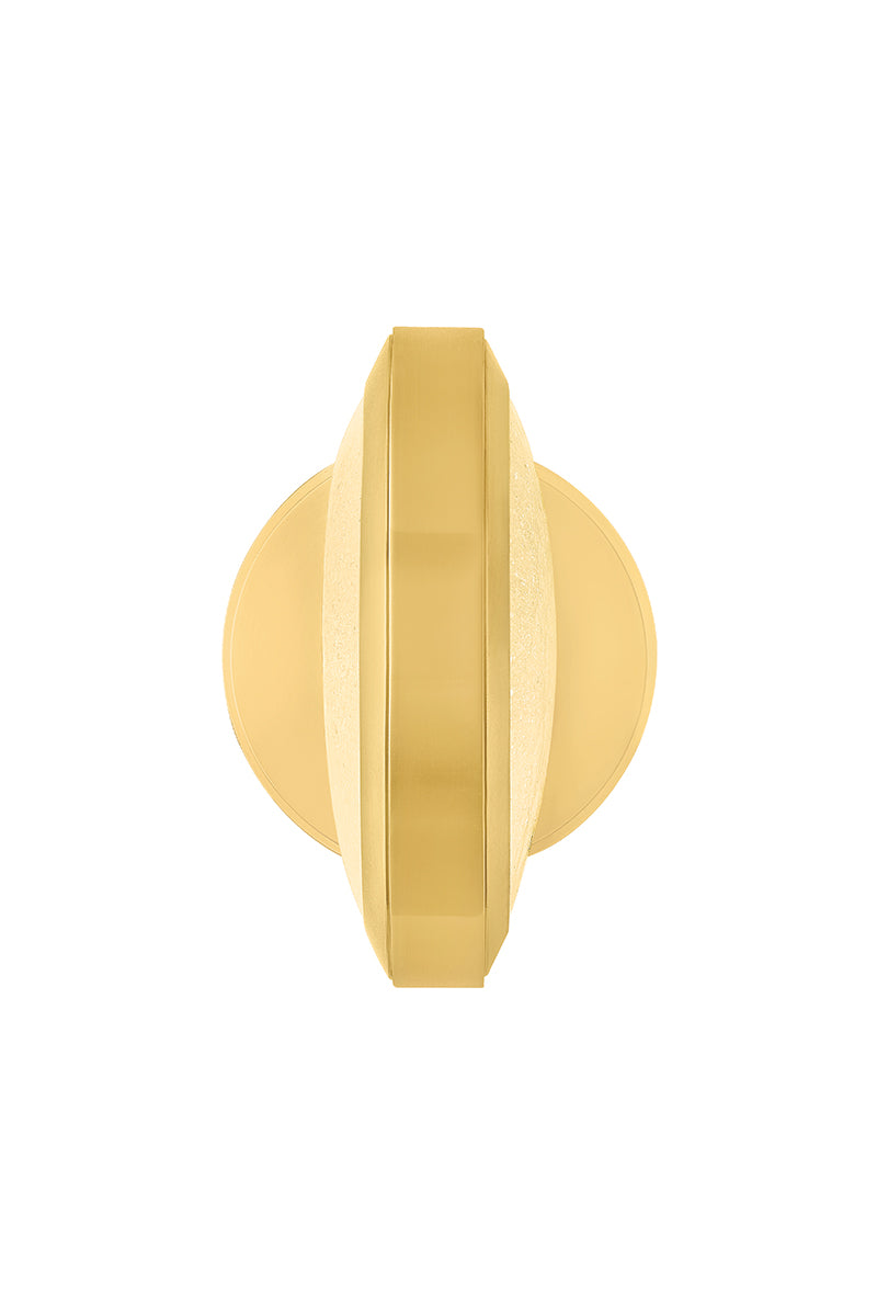 Hudson Valley Harris Wall Sconce in Aged Brass, room setting 4