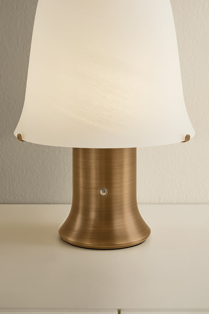 Hudson Valley Kipps Table Lamp Patina Brass detail view 1