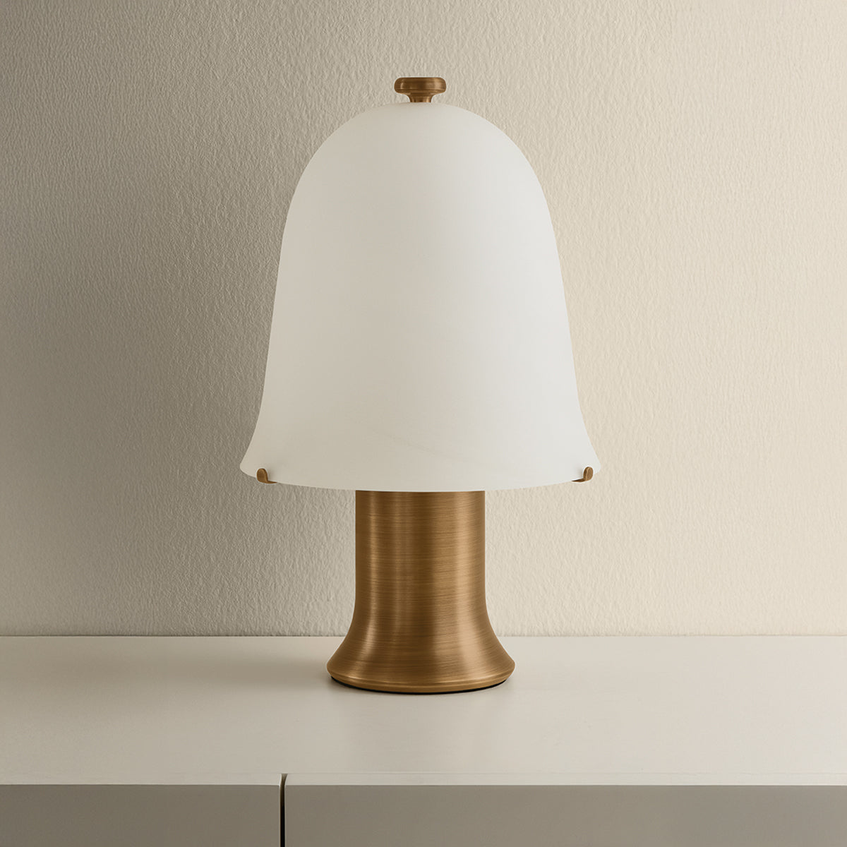 Hudson Valley Kipps Table Lamp Patina Brass detail view 4