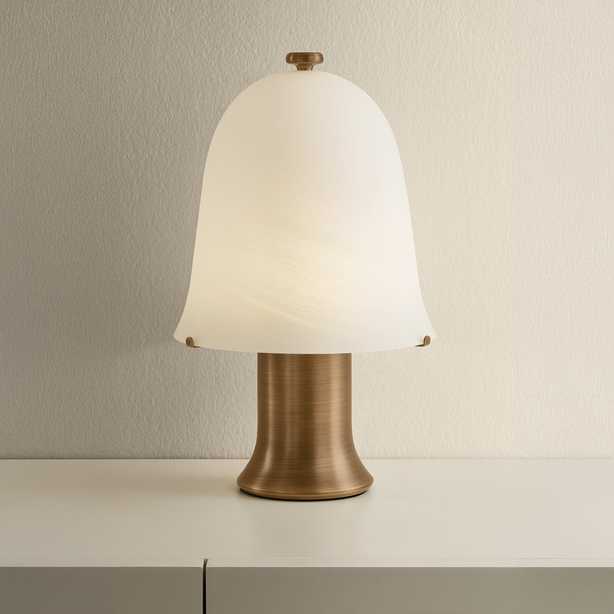 Hudson Valley Kipps Table Lamp Patina Brass detail view 5