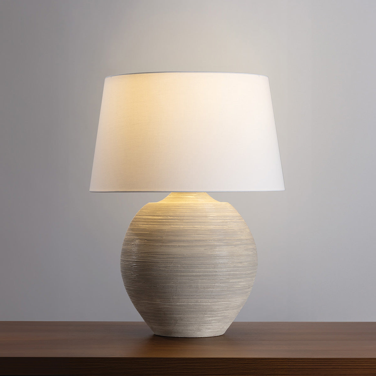 Hudson Valley Kitchawan Table Lamp Aged Brass/Ceramic Artisan Cream detail view 5