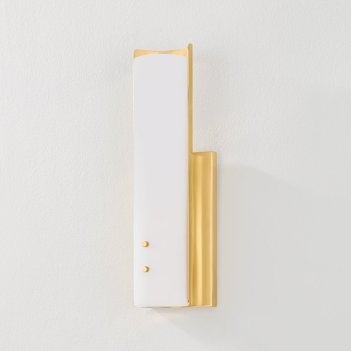 Hudson Valley Lucio 14.5" Tall Wall Sconce in Aged Brass, alternate view 1