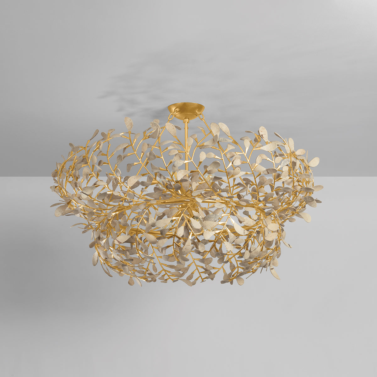 Hudson Valley Maybrook 8-Light Chandelier Vintage Gold Leaf detail view 1