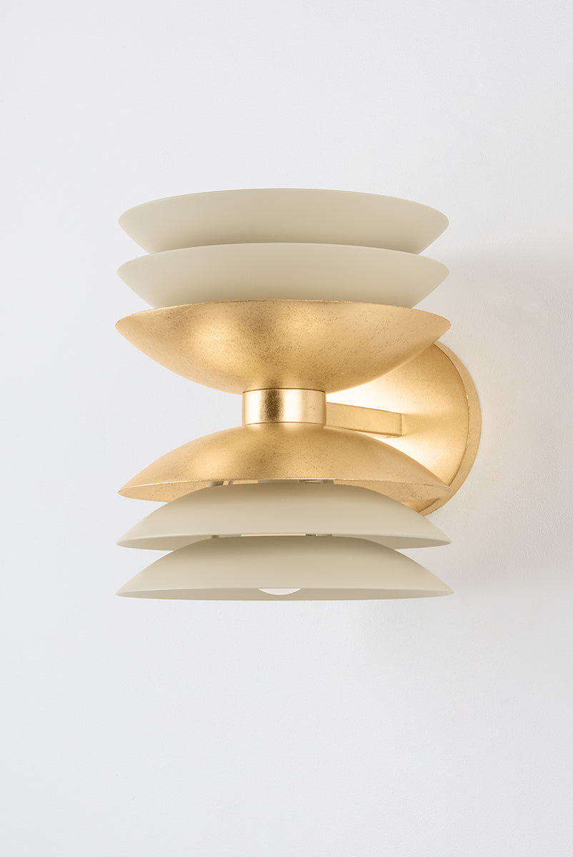 Hudson Valley Oneida 2-Light Wall Sconce in Vintage Gold Leaf / Soft Sand, room setting 1