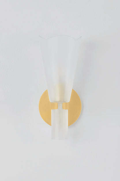 Hudson Valley Pine Island Wall Sconce in Aged Brass, room setting 1