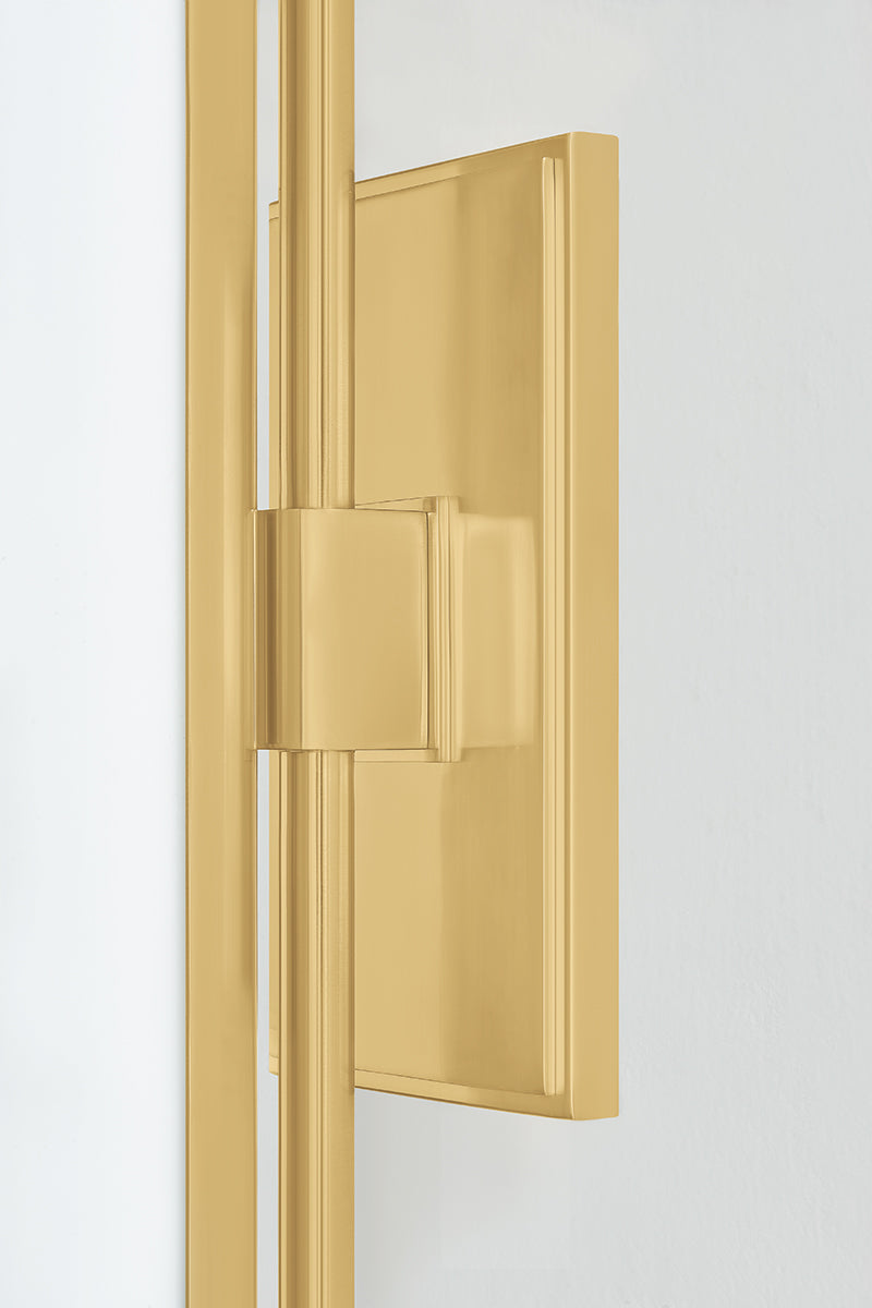 Hudson Valley Plandome 18" Tall Bath & Vanity Light in Aged Brass, room setting 3