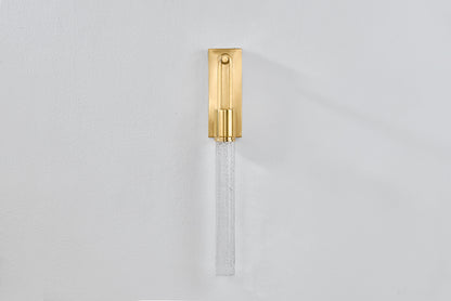 Hudson Valley Raynham Wall Sconce in Aged Brass, room setting 1