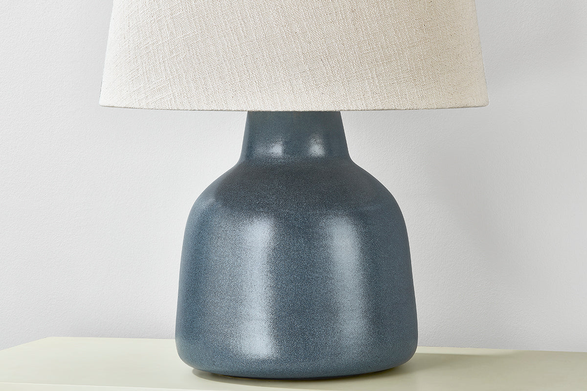 Hudson Valley Ridgefield Table Lamp in Aged Brass / Ceramic Textured Navy, room setting 1