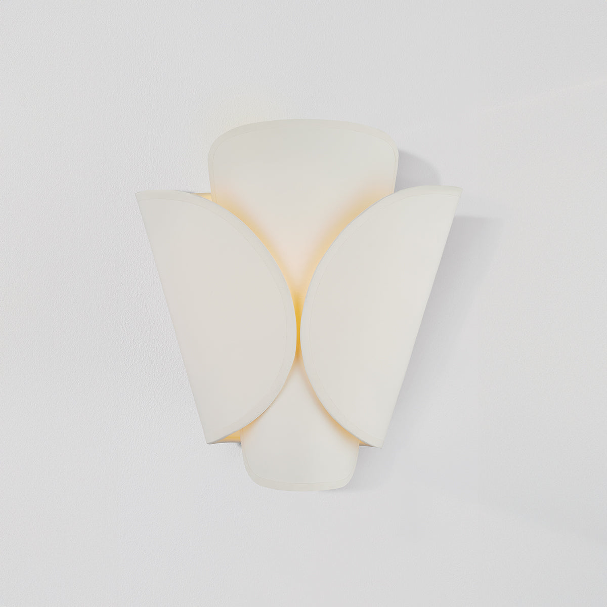 Hudson Valley Savoie Wall Sconce in Aged Brass / Off White, alternate view 2